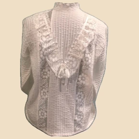 Beautiful Mexican Top Small - Picture 2 of 16